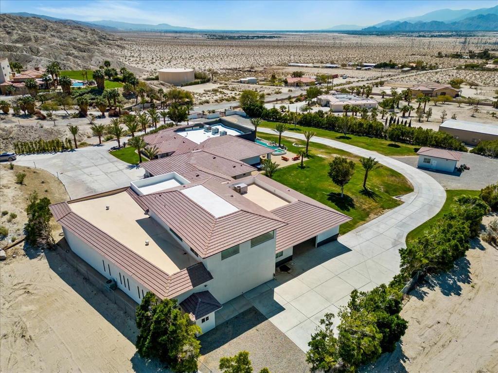 28225 Via Las Palmas