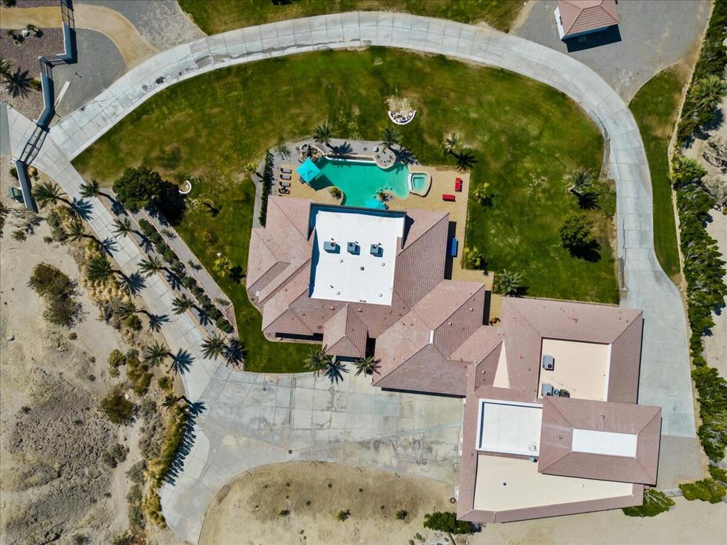 28225 Via Las Palmas