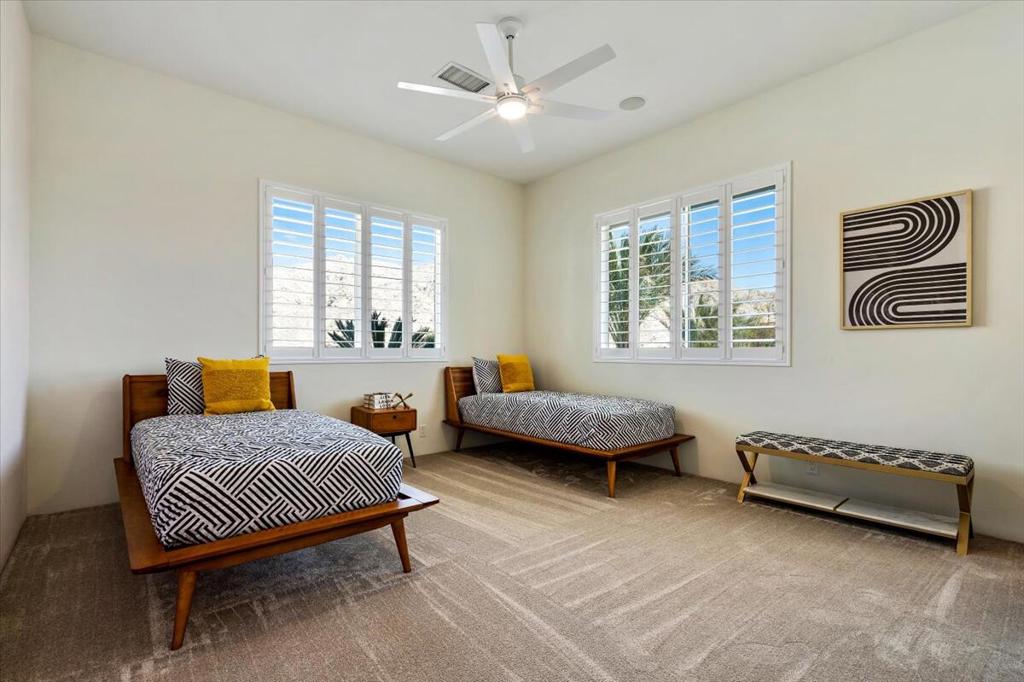 28225 Via Las Palmas