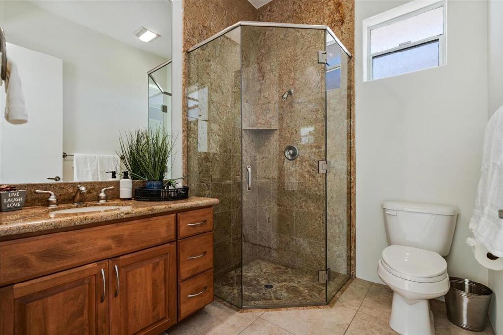 28225 Via Las Palmas