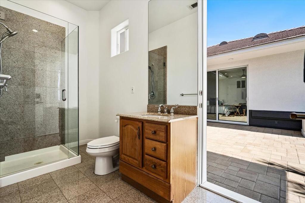 28225 Via Las Palmas