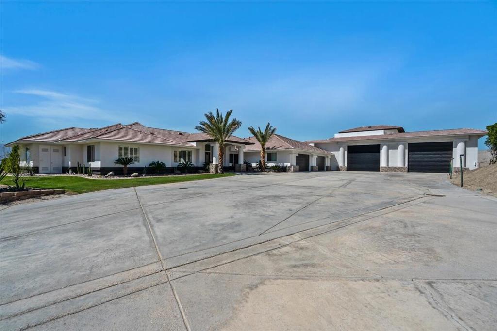 28225 Via Las Palmas