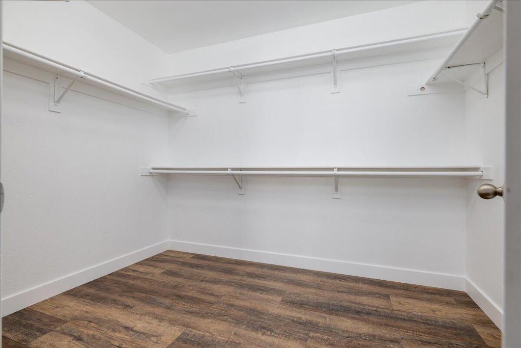 26949 Shelter Cove Court