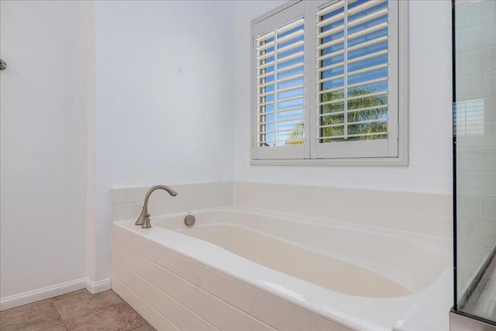 26949 Shelter Cove Court