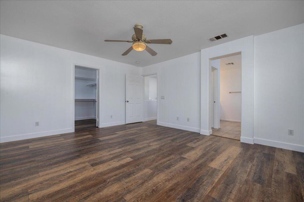 26949 Shelter Cove Court