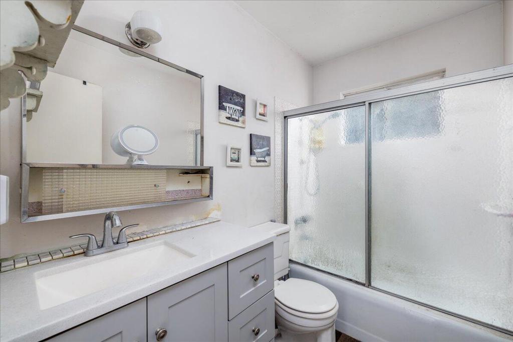 249 & 255 W 6th Street