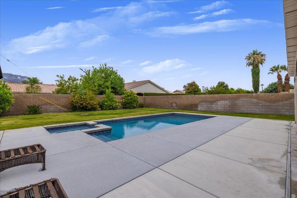 30275 Avenida Juarez