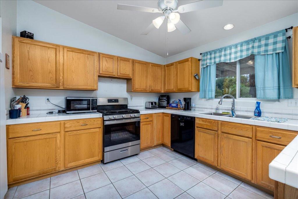 30275 Avenida Juarez