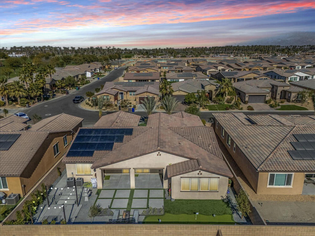 81797 Via San Clemente