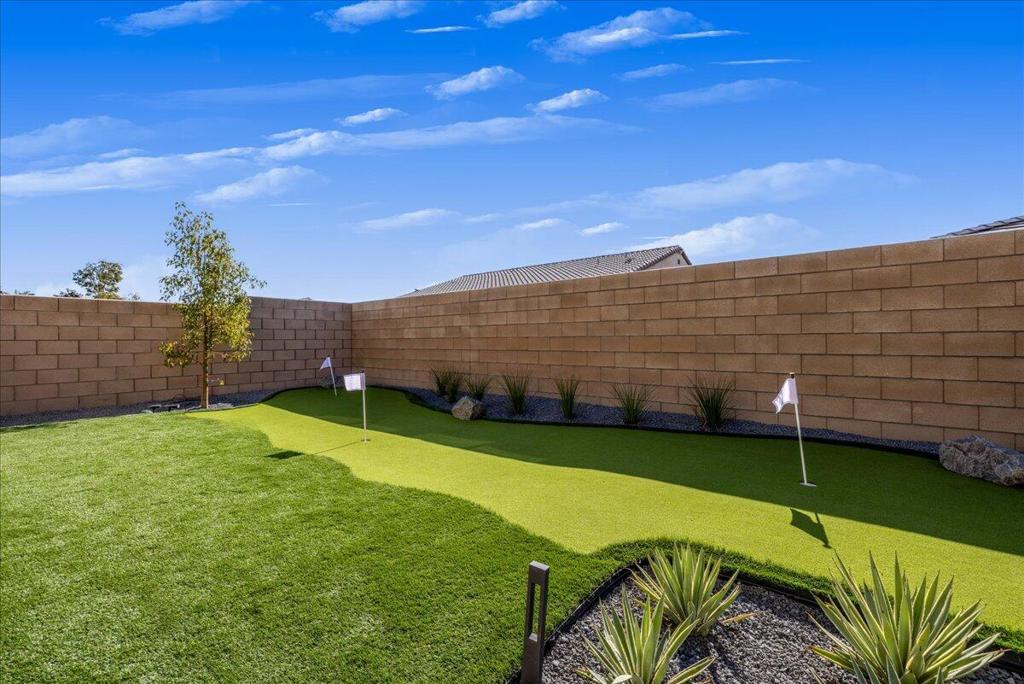 81797 Via San Clemente