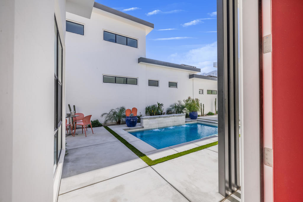 151 Holliday Way