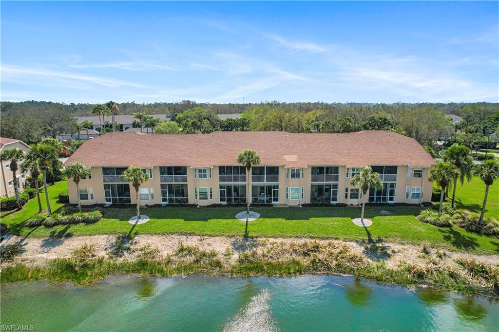 8575 Naples Heritage DR Unit: 1-112