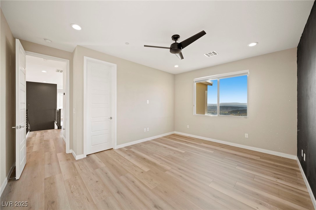 19 Hilltop Crest Street