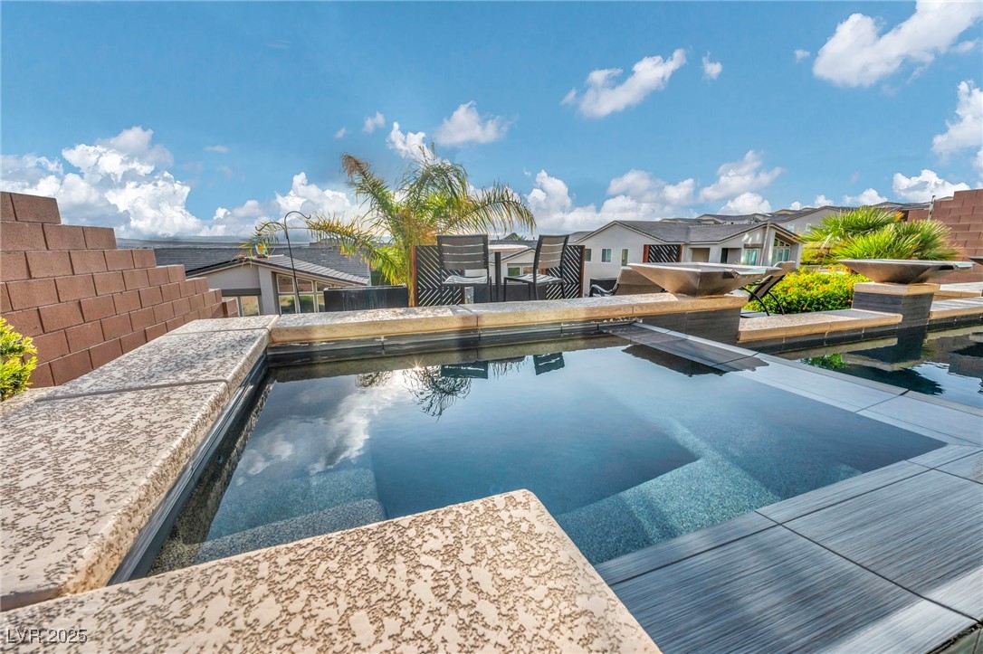 19 Hilltop Crest Street