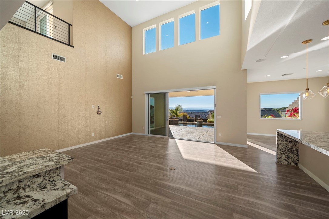 19 Hilltop Crest Street