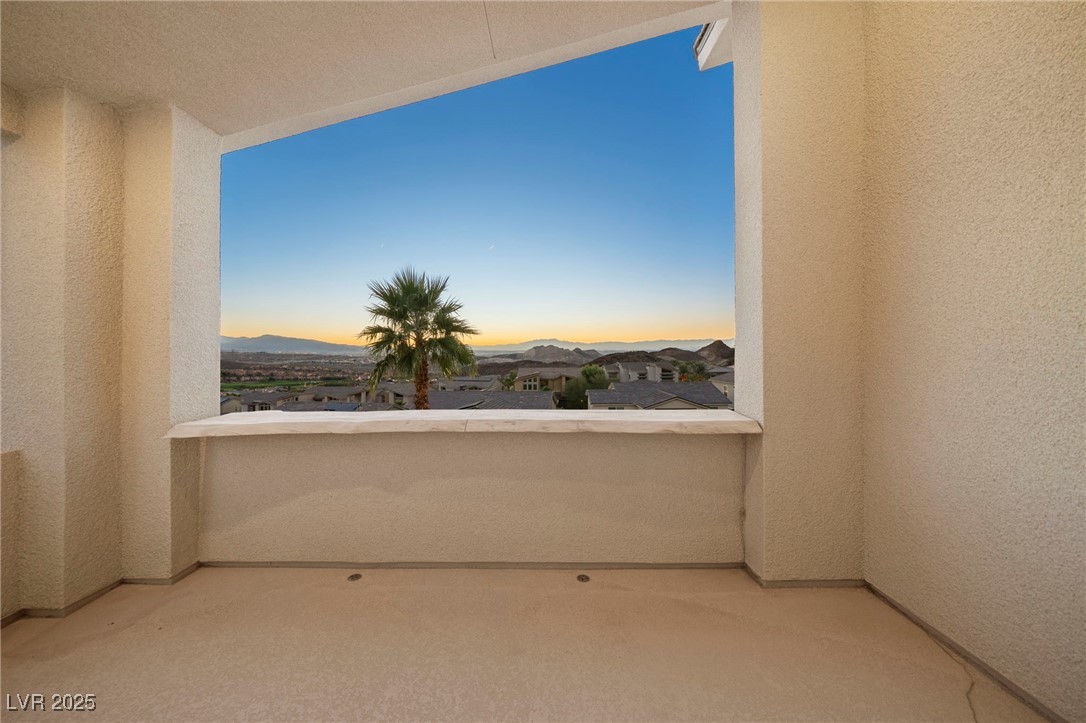 19 Hilltop Crest Street