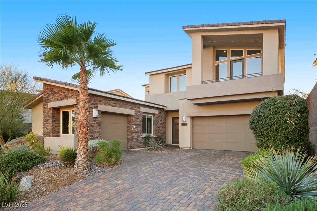 19 Hilltop Crest Street