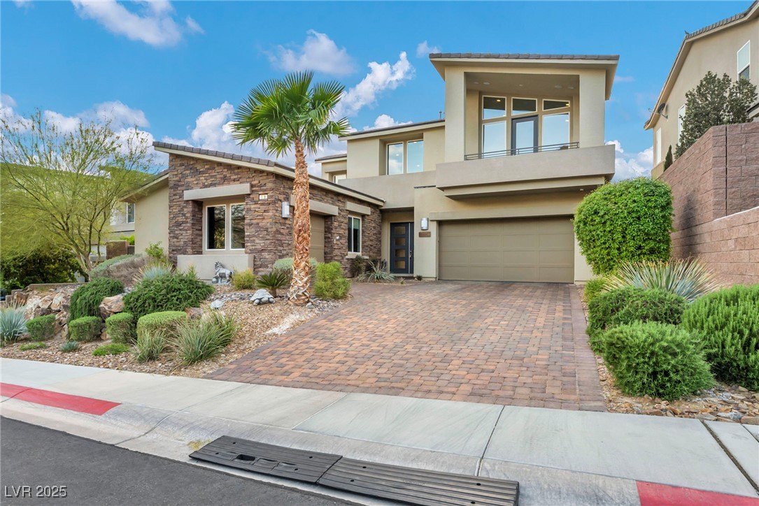 19 Hilltop Crest Street
