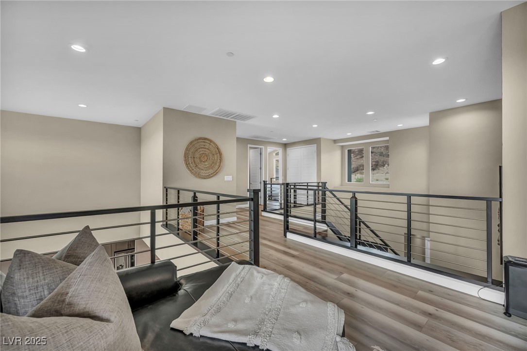 19 Hilltop Crest Street