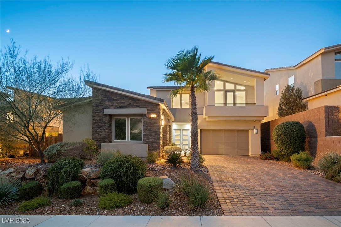 19 Hilltop Crest Street