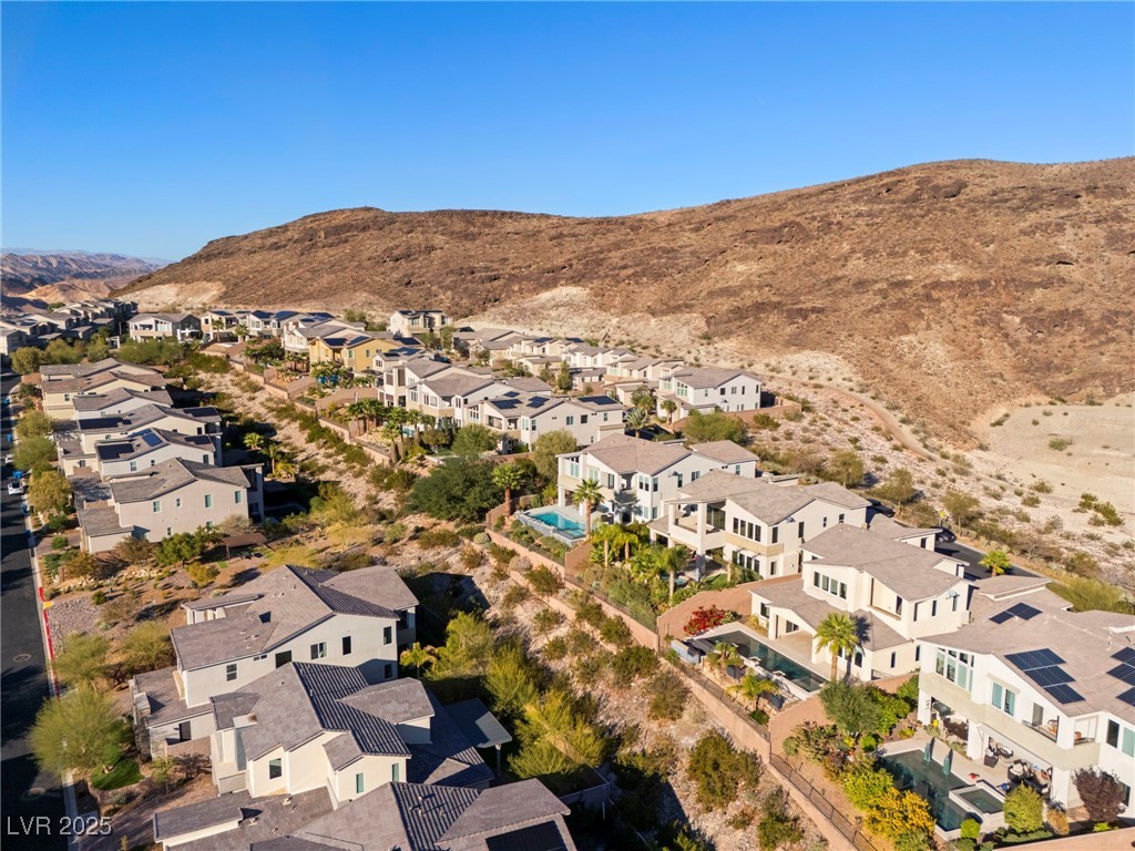 19 Hilltop Crest Street