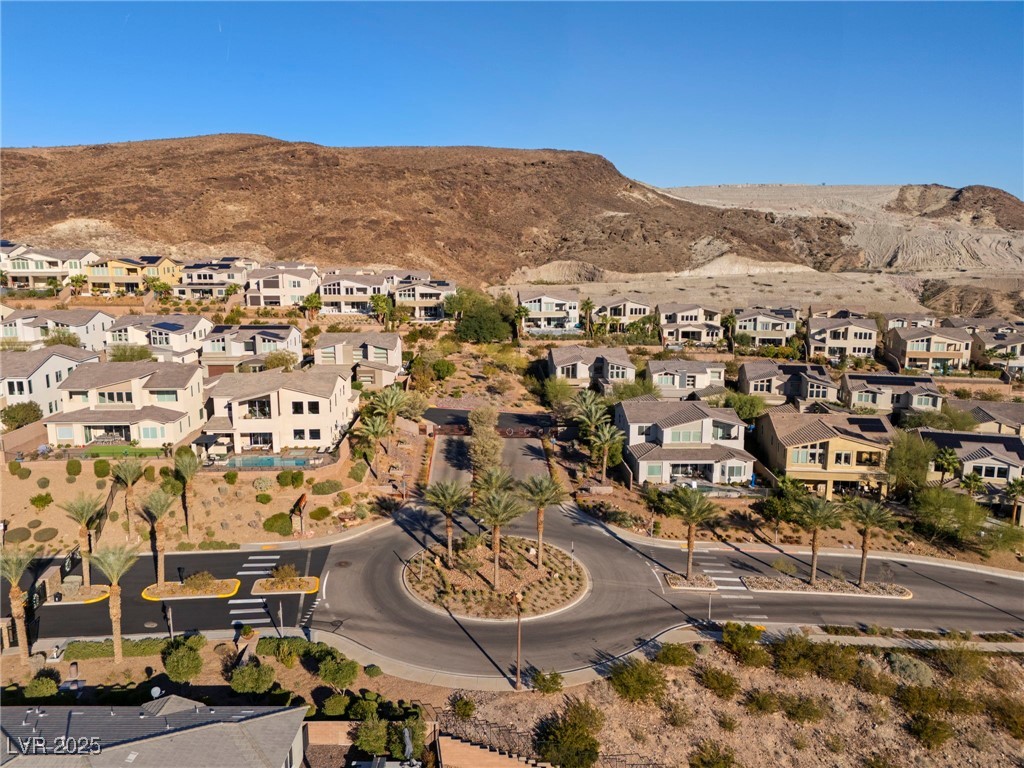 19 Hilltop Crest Street