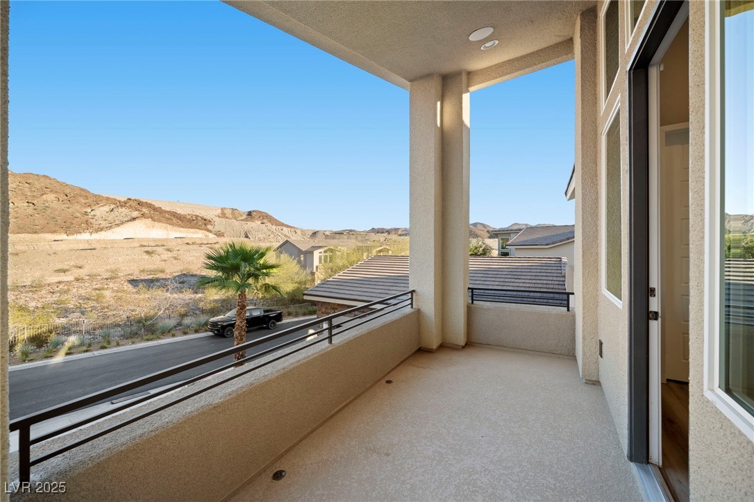 19 Hilltop Crest Street