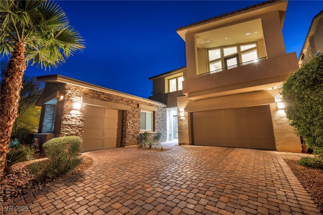 19 Hilltop Crest Street