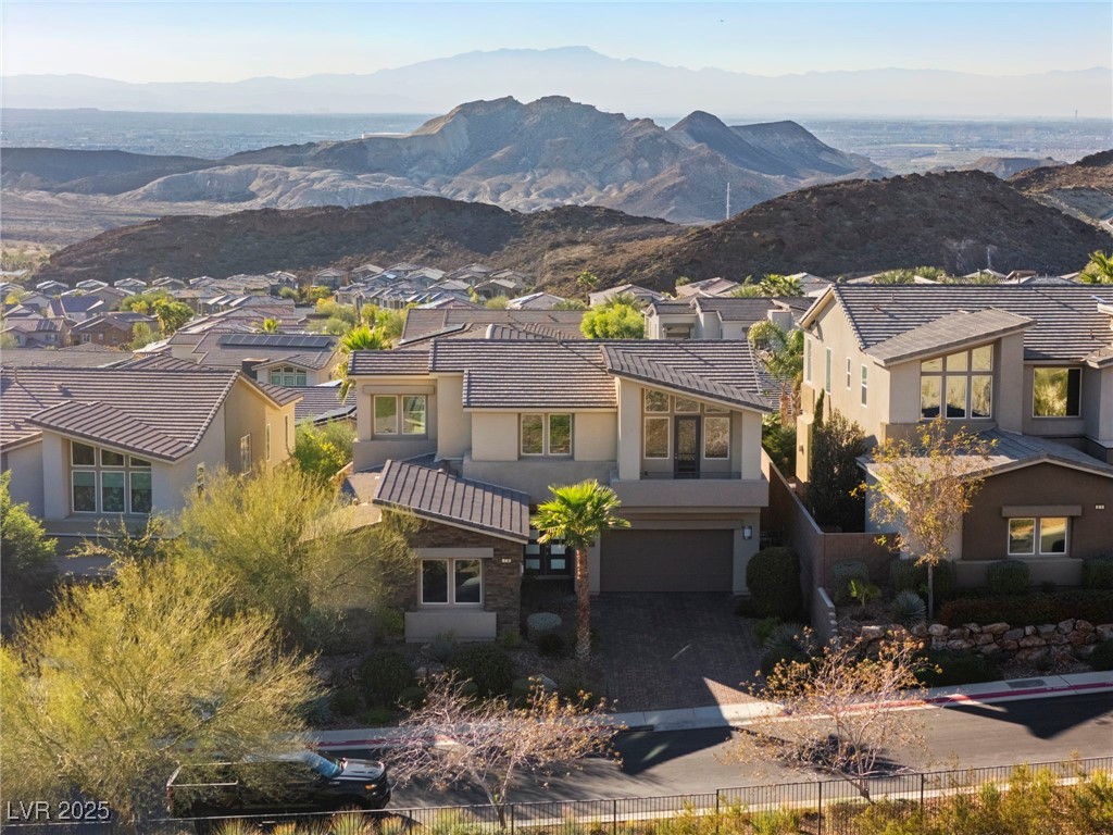 19 Hilltop Crest Street