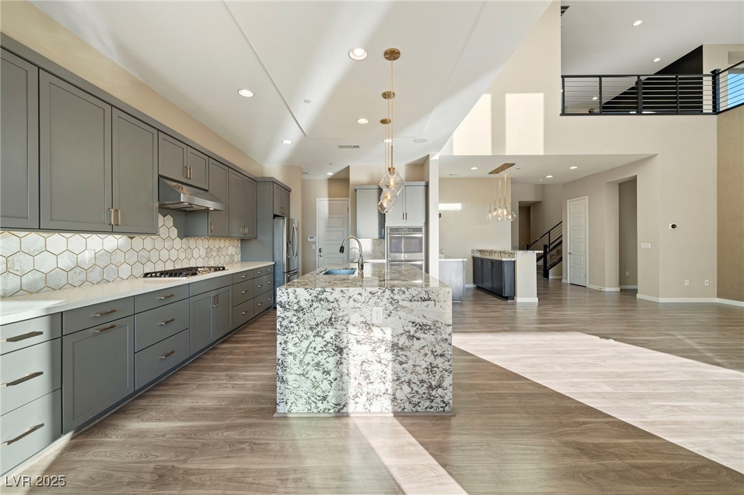 19 Hilltop Crest Street