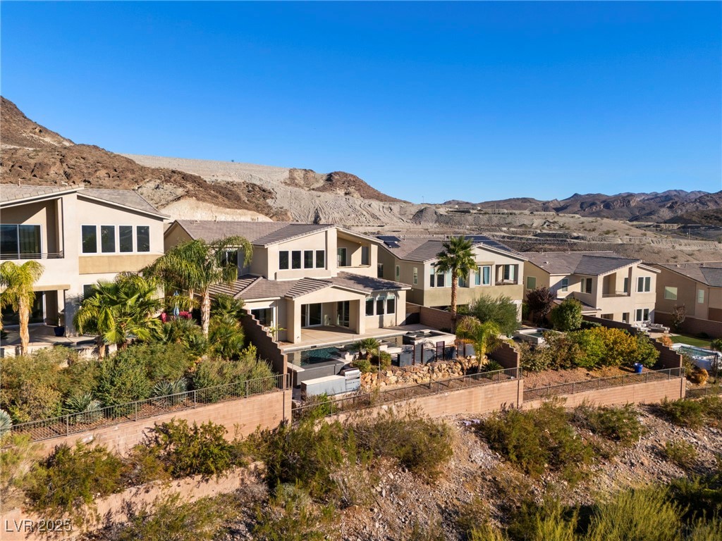 19 Hilltop Crest Street