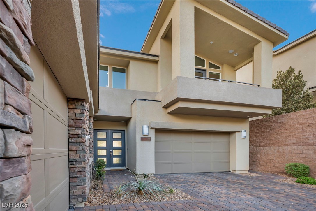 19 Hilltop Crest Street