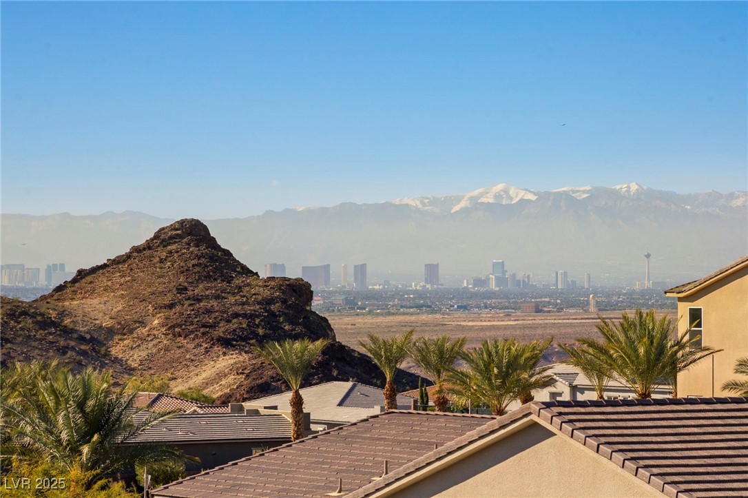 19 Hilltop Crest Street