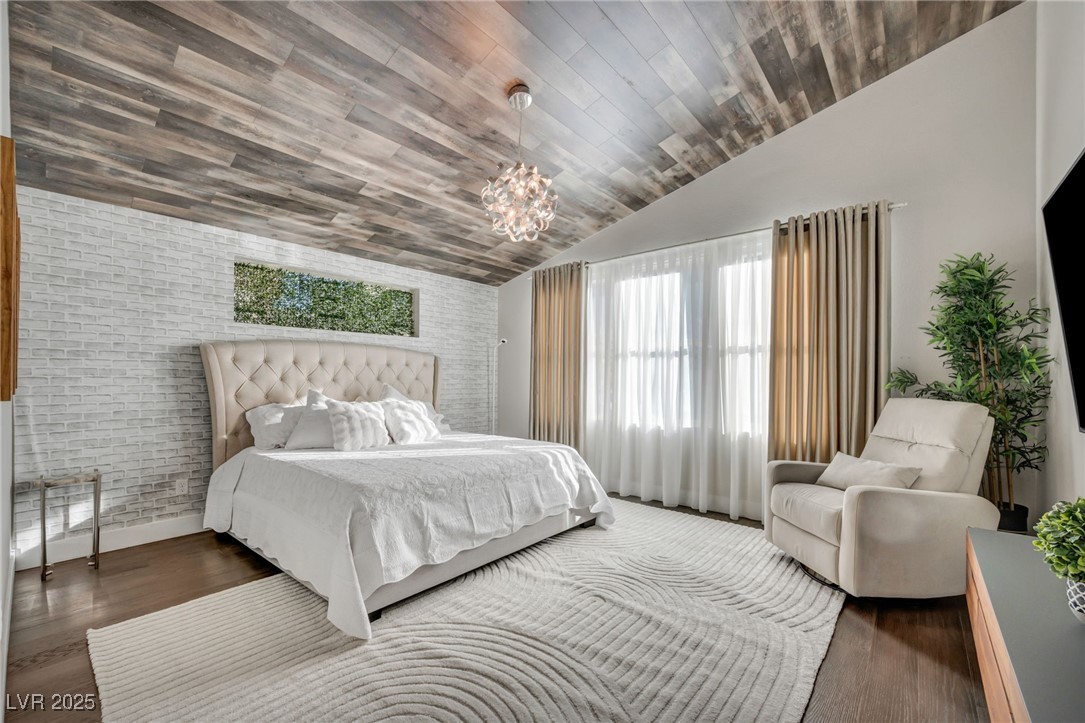 9743 Starlight Ridge Avenue