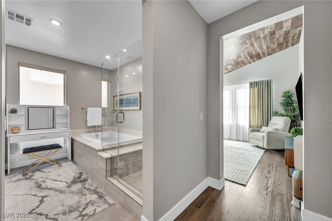 9743 Starlight Ridge Avenue