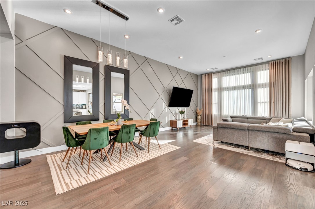 9743 Starlight Ridge Avenue