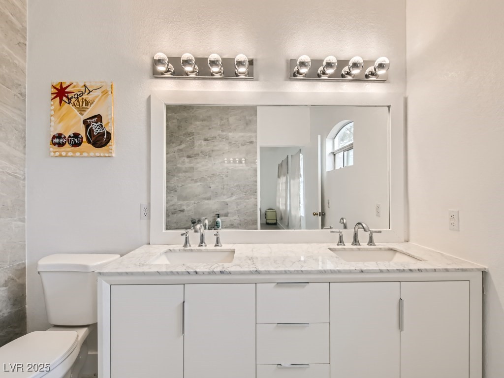 5415 West Harmon Avenue 1074