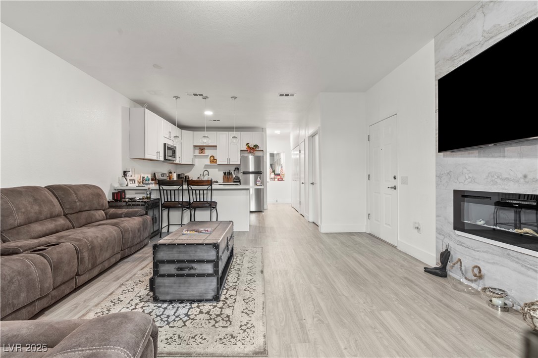 5415 West Harmon Avenue 1074