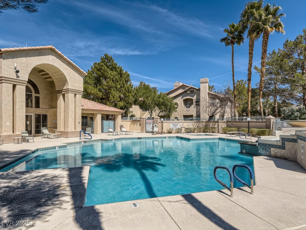 5415 West Harmon Avenue 1074