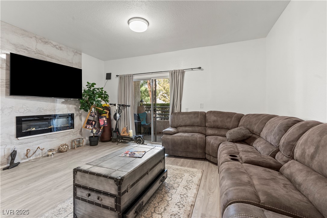 5415 West Harmon Avenue 1074