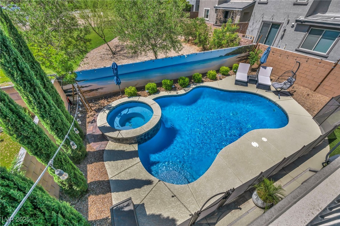 3195 Hazy Hills Avenue