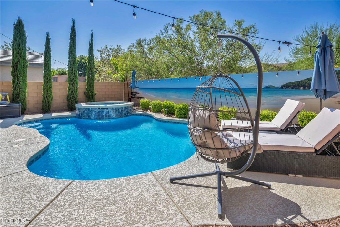 3195 Hazy Hills Avenue