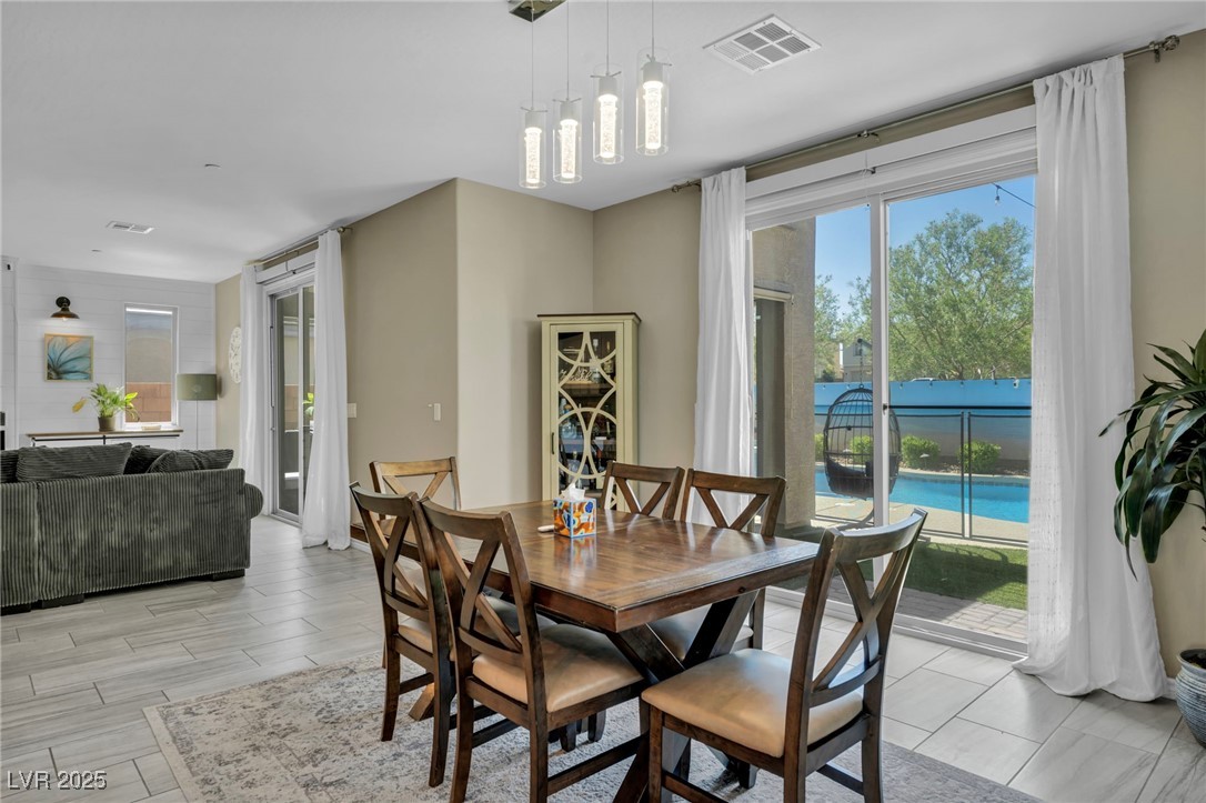 3195 Hazy Hills Avenue