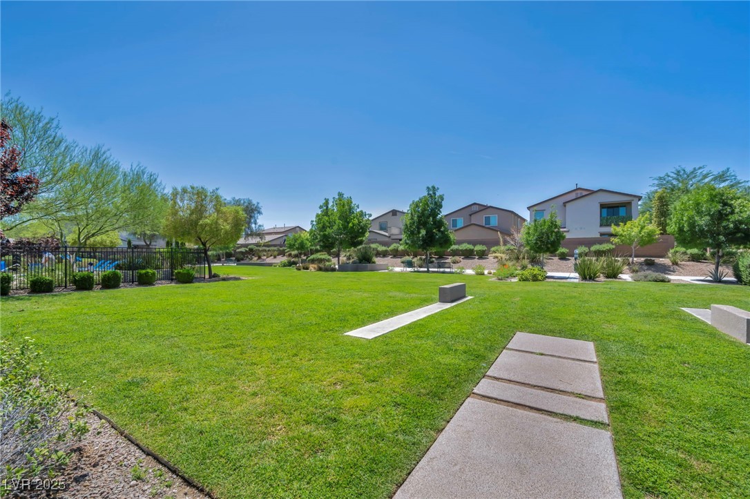 3195 Hazy Hills Avenue