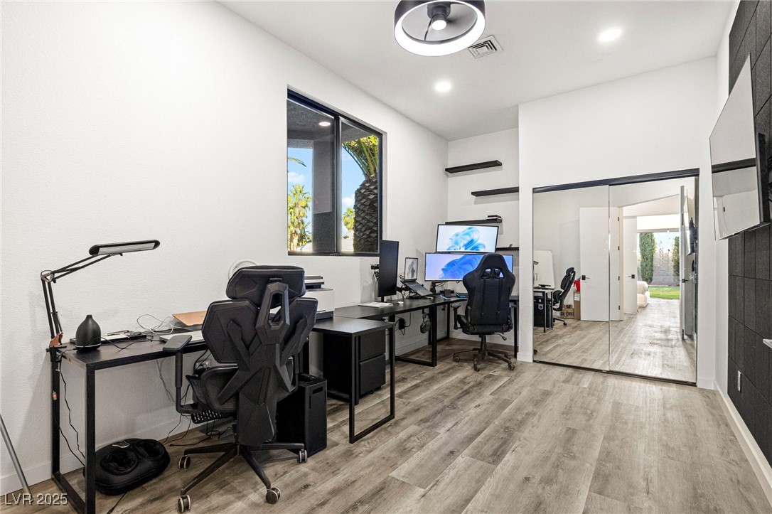 237 East Eldorado Lane