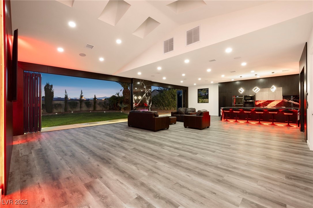 237 East Eldorado Lane