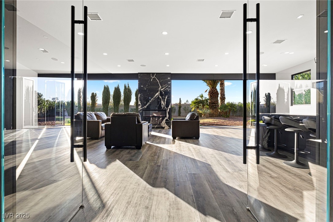 237 East Eldorado Lane