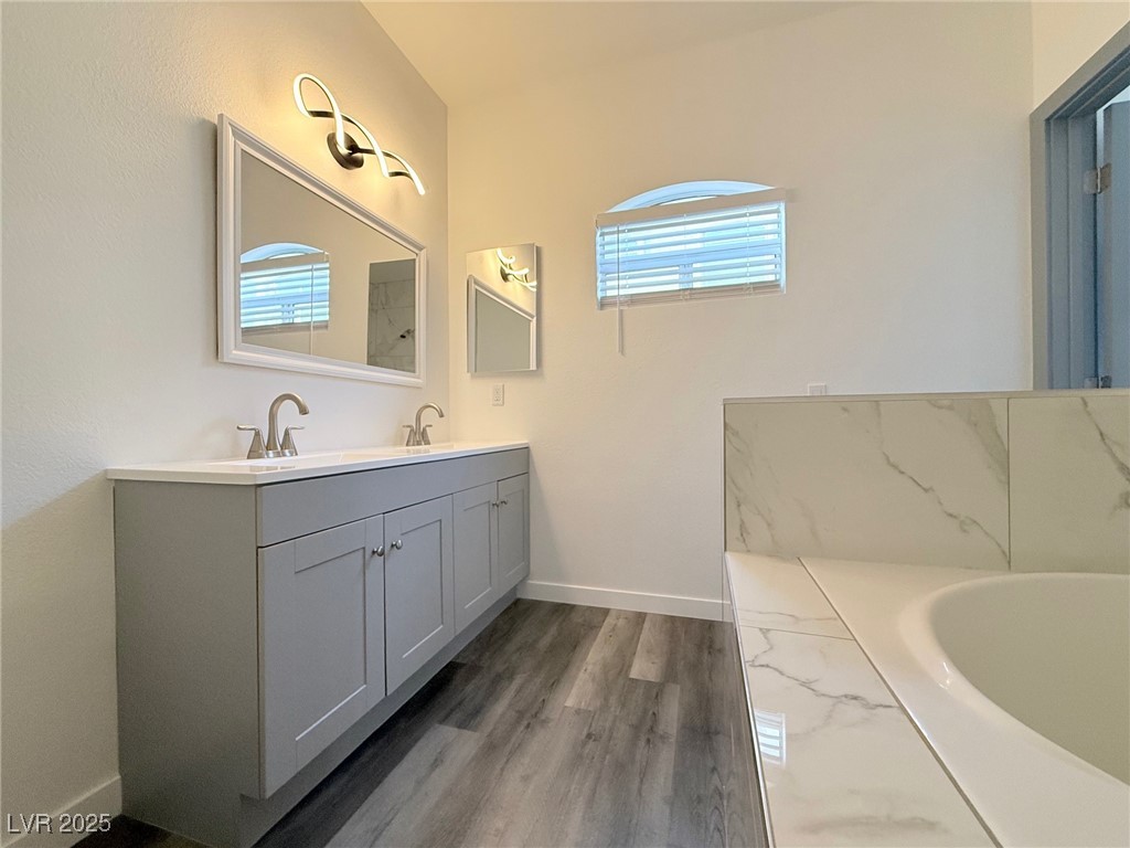 5415 West Harmon Avenue 1006