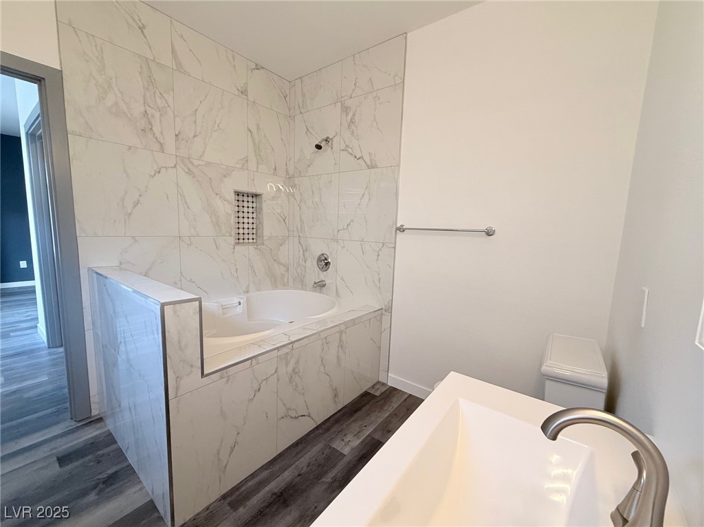 5415 West Harmon Avenue 1006