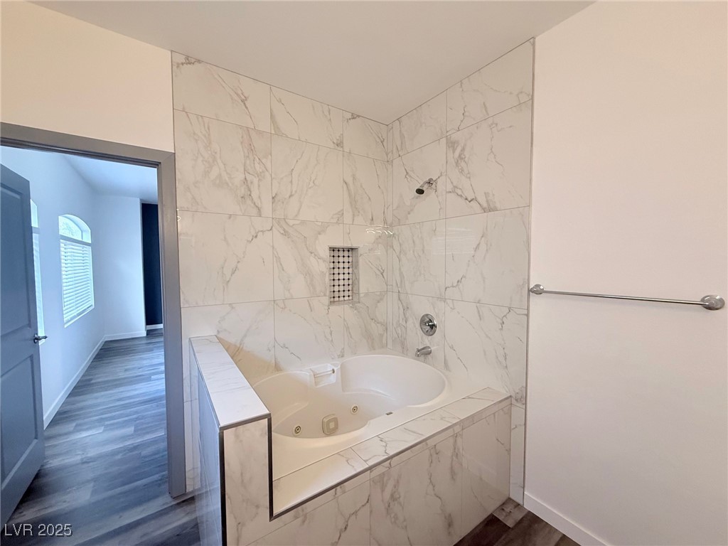 5415 West Harmon Avenue 1006